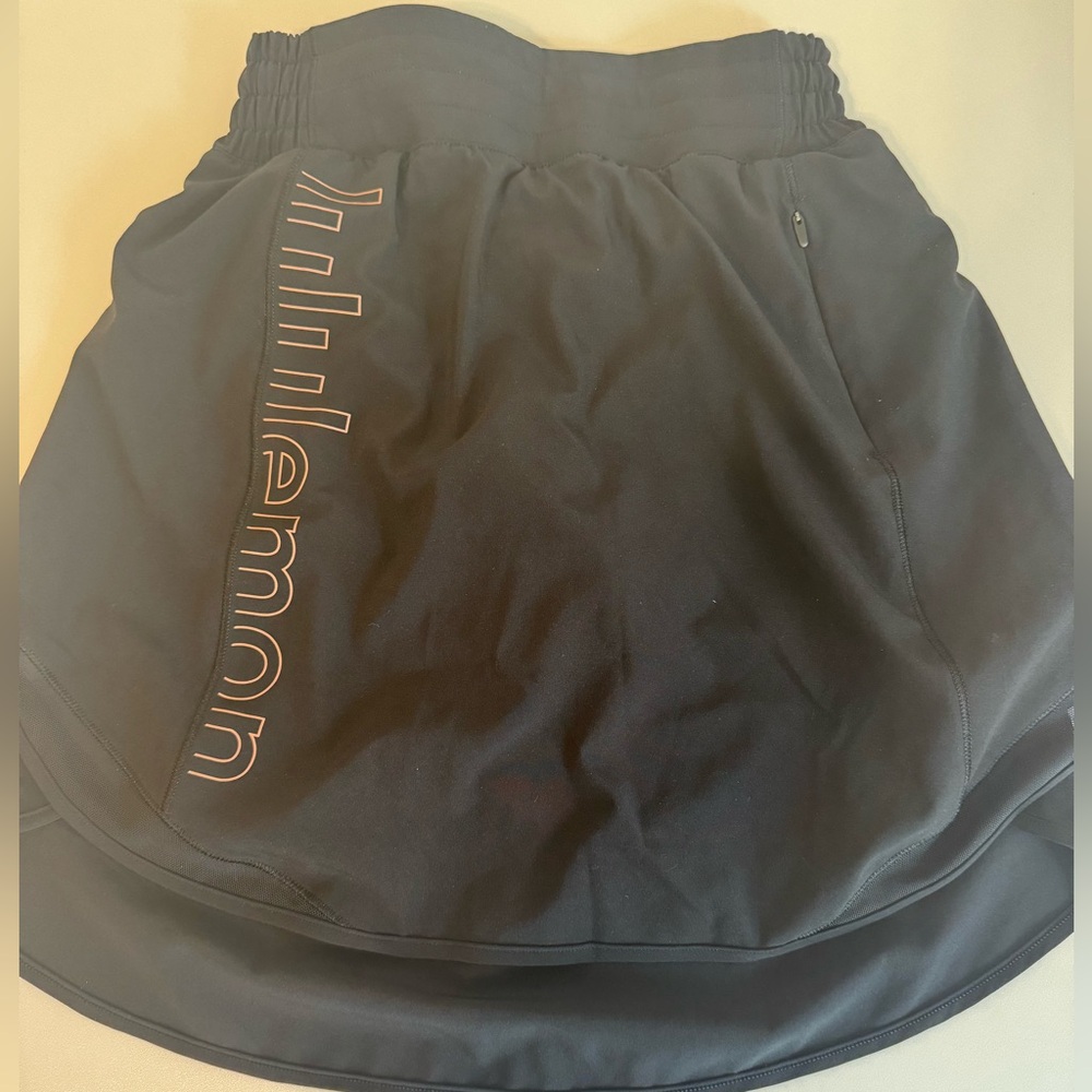 Lululemon black short